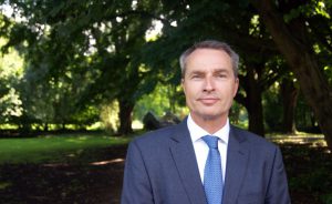 Uitvaartondernemer Vlaardingen. Waardige én betaalbare uitvaart Vlaardingen.